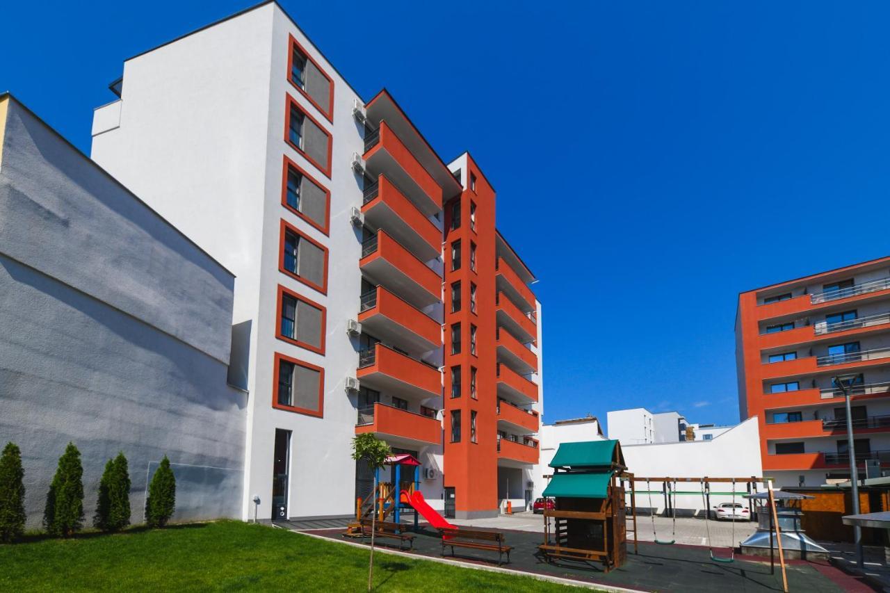 Panoramic Apartment With Terrace คลูจ-นาโปกา ภายนอก รูปภาพ