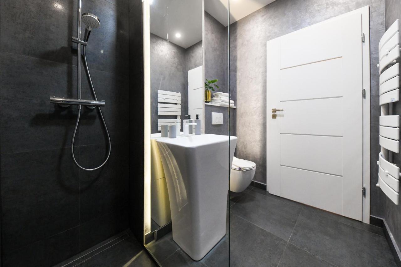 Panoramic Apartment With Terrace คลูจ-นาโปกา ภายนอก รูปภาพ
